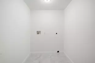 110 Crystal Brook Dr, Springfield, MA 01118 - Photo 27