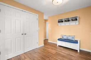 51 Winslow Rd, Reading, MA 01867 - Photo 5