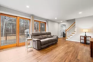 51 Winslow Rd, Reading, MA 01867 - Photo 7