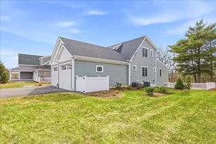 32 Pebble Bch Dr, Plymouth, MA 02360 - Photo 3