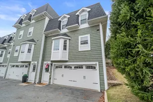 580 Quarry St, Quincy, MA 02169 - Photo 1