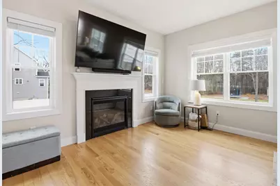 525 Chandler St, Tewksbury, MA 01876 - Photo 9