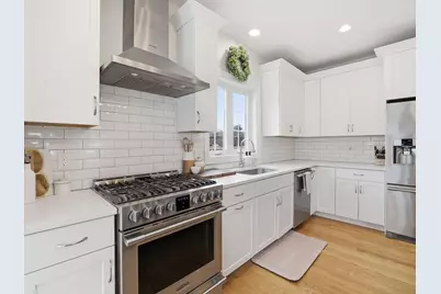 525 Chandler St, Tewksbury, MA 01876 - Photo 15