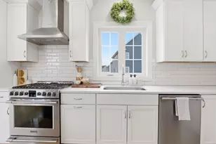 525 Chandler St, Tewksbury, MA 01876 - Photo 19