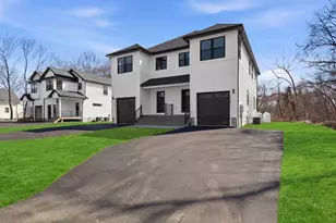 142 Fisher St, Attleboro, MA 02703 - Photo 3