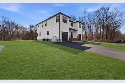 142 Fisher St #A, Attleboro, MA 02703 - Photo 3