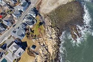 15 Beach St, Rockport, MA 01966 - Photo 35