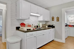 35-37 Narragansett St, Springfield, MA 01107 - Photo 13