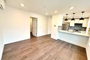 33 Leyden St, Boston, MA 02128 - Photo 5