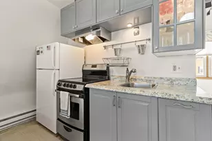 8R North St, Plymouth, MA 02360 - Photo 5