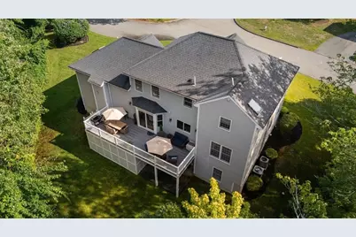 4 Green Meadow Dr, Lynnfield, MA 01940 - Photo 37