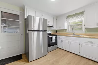 129 Oak Ridge Dr, Ayer, MA 01432 - Photo 9