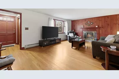 129 Oak Ridge Dr, Ayer, MA 01432 - Photo 5