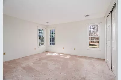 303 Ridgefield Cir #A, Clinton, MA 01510 - Photo 13