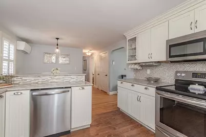 24 Crestwood Circle, Norwood, MA 02062 - Photo 5