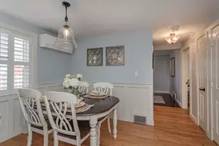 24 Crestwood Cir, Norwood, MA 02062 - Photo 7