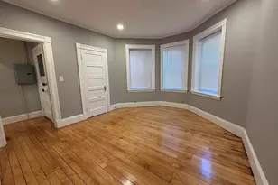 15 Lynde St, Salem, MA 01970 - Photo 5