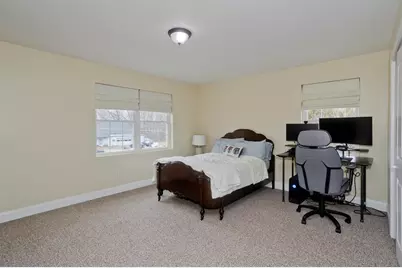 48 Mountain Ave, West Springfield, MA 01089 - Photo 9