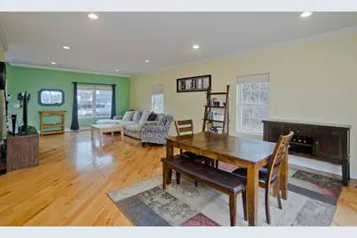 48 Mountain Ave, West Springfield, MA 01089 - Photo 5