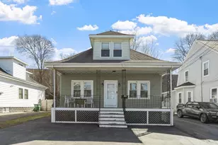 193 Brookside Pkwy, Medford, MA 02155 - Photo 1