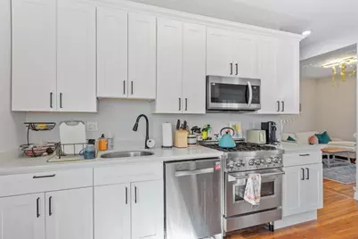 193 Brookside Pkwy #1, Medford, MA 02155 - Photo 9