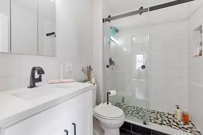 193 Brookside Pkwy #1, Medford, MA 02155 - Photo 7