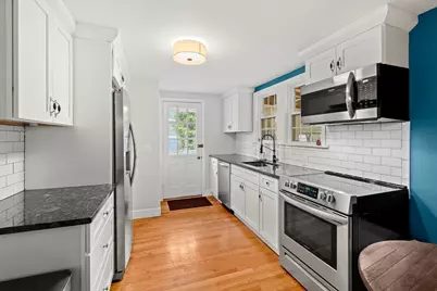 72 Village Street, Marblehead, MA 01945 - Photo 7