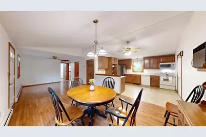 33 Warren Ave, Middleborough, MA 02346 - Photo 7