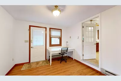 33 Warren Ave, Middleborough, MA 02346 - Photo 11