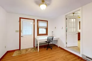 33 Warren Ave, Middleborough, MA 02346 - Photo 11