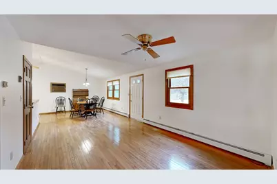 33 Warren Ave, Middleborough, MA 02346 - Photo 3