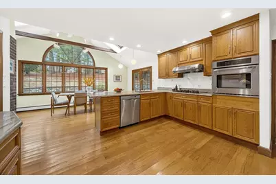 15 Spring Valley Rd, Belmont, MA 02478 - Photo 9