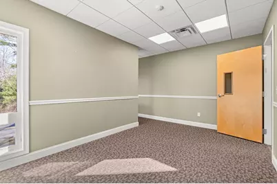 103 Stiles Rd, Salem, NH 03079 - Photo 17