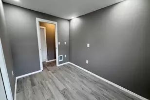 31 Mobile Home Way, Springfield, MA 01119 - Photo 13