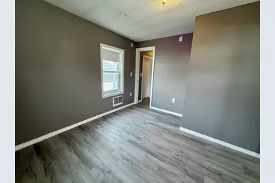 31 Mobile Home Way, Springfield, MA 01119 - Photo 17