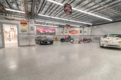 2302 Turnpike St, North Andover, MA 01845 - Photo 13