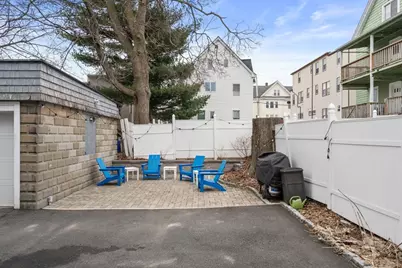 7 Parker St #1, Malden, MA 02148 - Photo 9