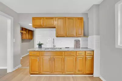 64 Berkshire Ave, Springfield, MA 01109 - Photo 17