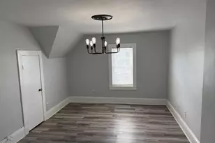 21 Essex St, Saugus, MA 01906 - Photo 5