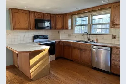 143 Plympton St, Middleborough, MA 02346 - Photo 17