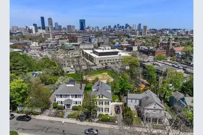 27 Saint James St, Boston, MA 02119 - Photo 21
