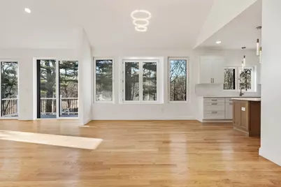 85 Jewell St, Mansfield, MA 02048 - Photo 9