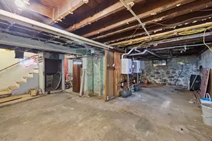15 Waverly Ave, Everett, MA 02149 - Photo 31