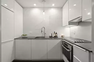 1407 Beacon St, Brookline, MA 02446 - Photo 5