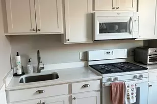 11 Broadway St, Beverly, MA 01915 - Photo 15