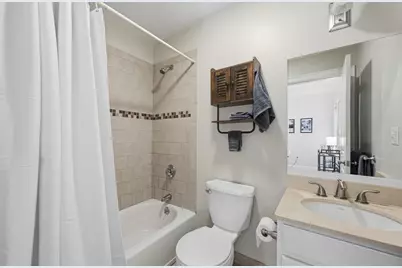 301-303 Bolton St #1, Boston, MA 02127 - Photo 19