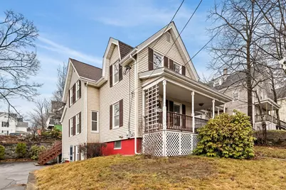 211 Lincoln St, Marlborough, MA 01752 - Photo 3