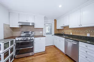 22 Black Rock, Melrose, MA 02176 - Photo 5