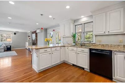 1 Lancaster Place, Andover, MA 01810 - Photo 7