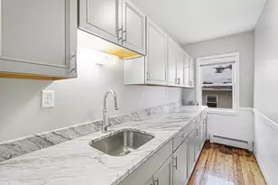 10 Ellsworth St, Worcester, MA 01610 - Photo 31